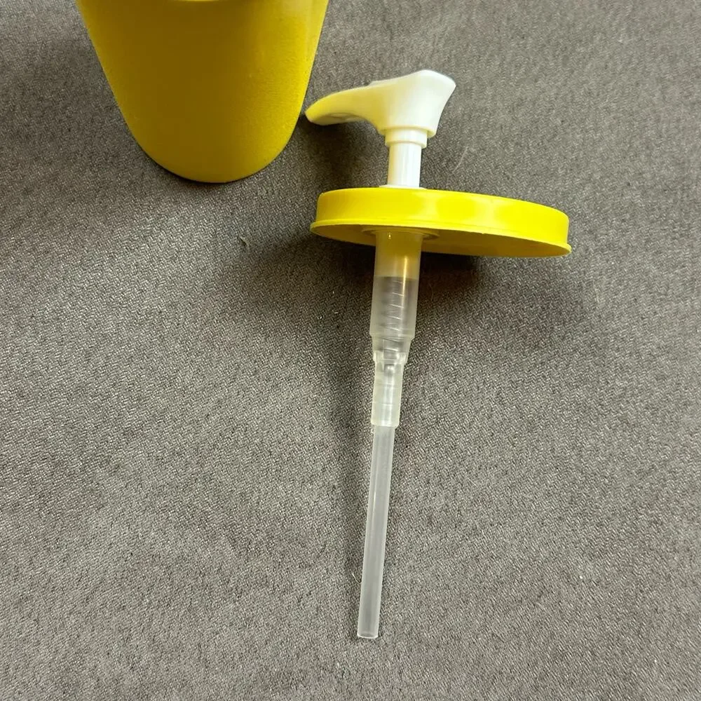 Tupperware Mustard Pump Dispenser Vintage 870-16